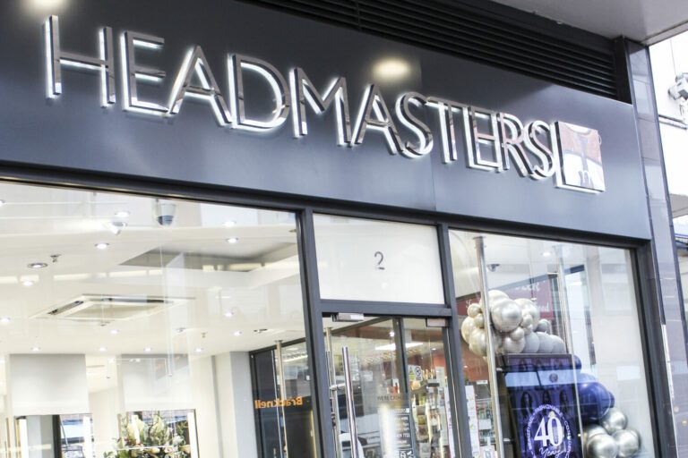 Reading salon Makeover revealed!